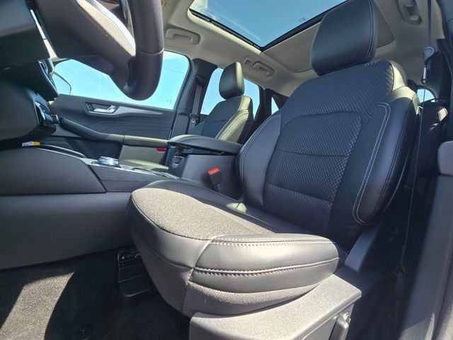 2025 Ford Escape Plug-In Hybrid Base