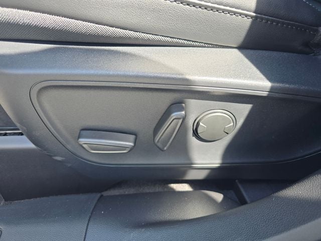 2025 Ford Escape Plug-In Hybrid Base