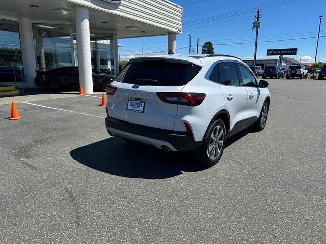 2025 Ford Escape Platinum
