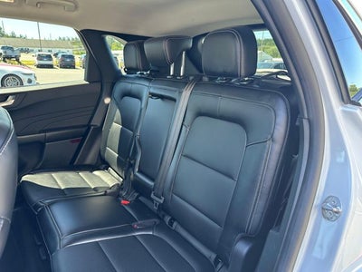 2025 Ford Escape Platinum