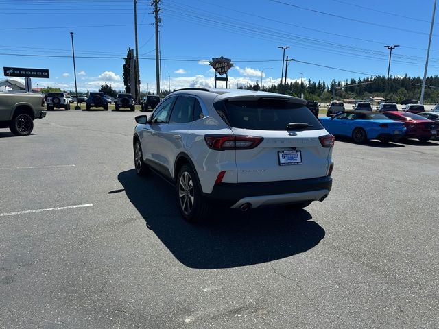 2025 Ford Escape Platinum