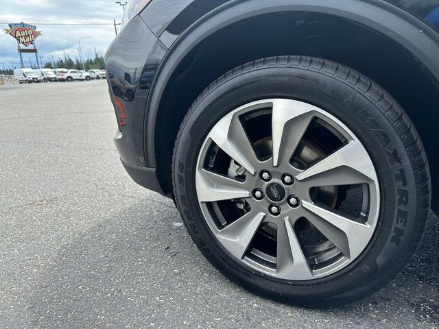 2025 Ford Escape Platinum