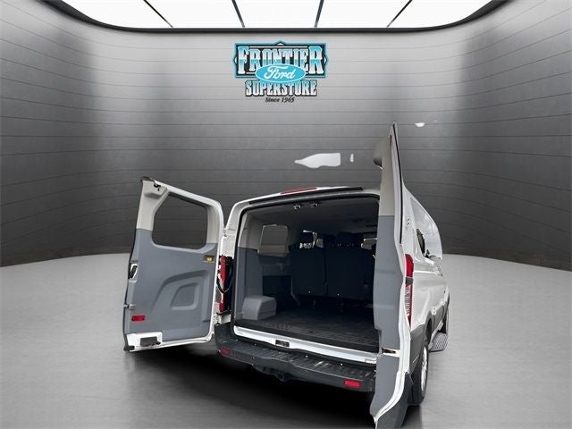 2017 Ford Transit-150 XLT