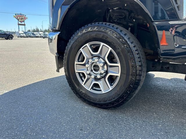 2025 Ford F-350SD Lariat