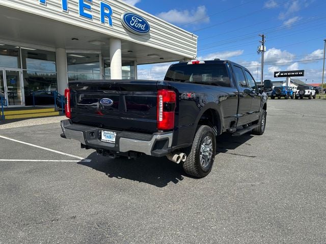 2025 Ford F-350SD Lariat