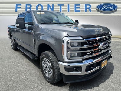 2025 Ford F-350SD Lariat