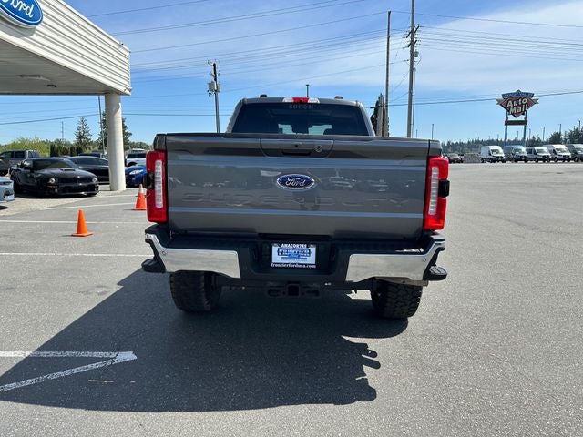 2025 Ford F-350SD Lariat