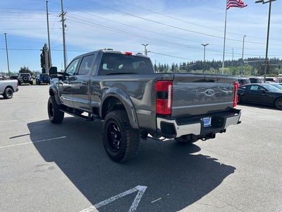 2025 Ford F-350SD Lariat
