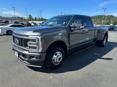 2026 Ford F-350SD Platinum DRW