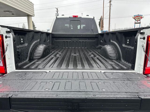 2025 Ford F-450SD Platinum DRW