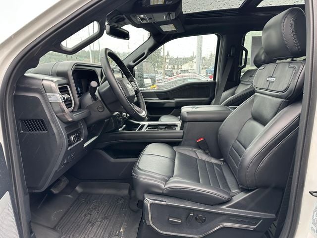 2025 Ford F-450SD Platinum DRW