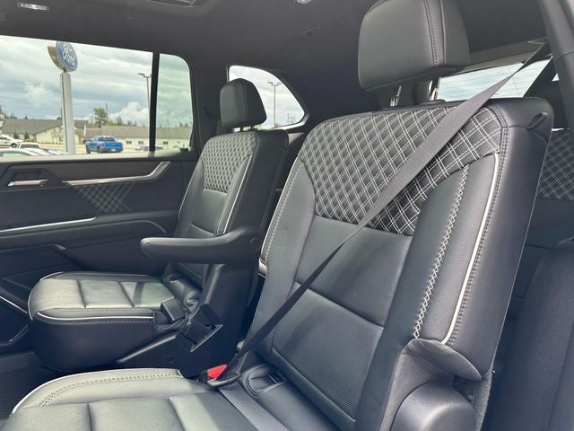2025 GMC Acadia Denali