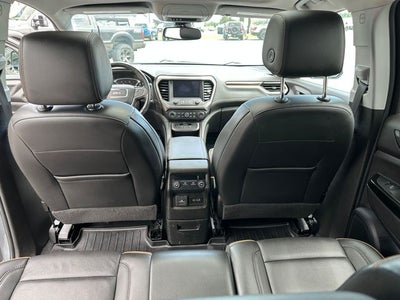 2022 GMC Acadia AT4