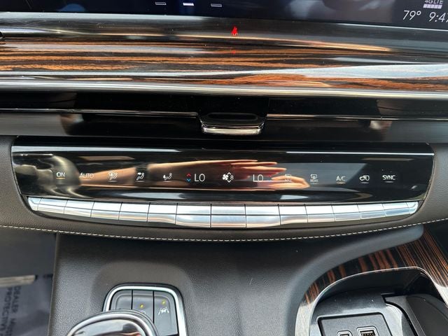 2023 Cadillac Escalade Premium Luxury