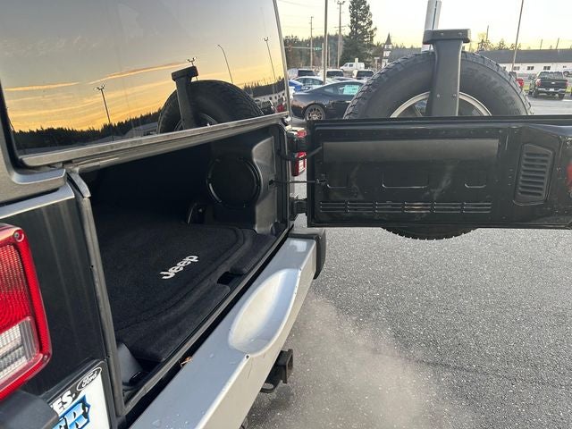 2011 Jeep Wrangler Unlimited Sahara