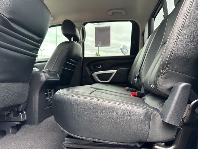 2017 Nissan Titan XD SL