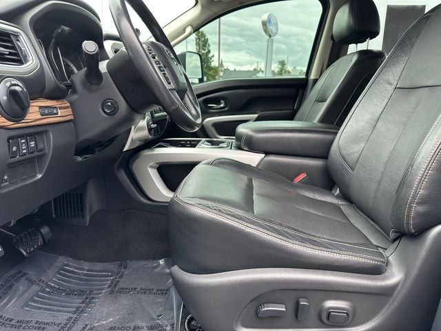 2017 Nissan Titan XD SL