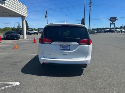 2018 Chrysler Pacifica Touring L Plus