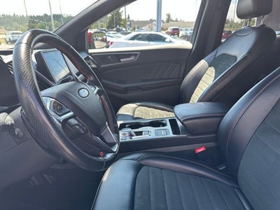 2022 Ford Edge ST Line