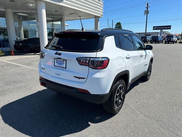 2025 Jeep Compass Trailhawk