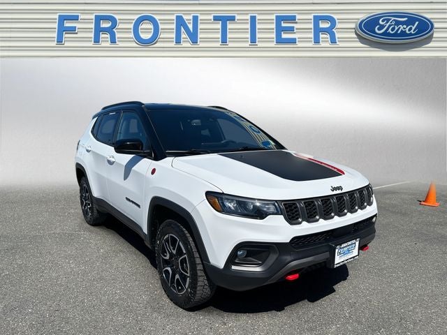 2025 Jeep Compass Trailhawk