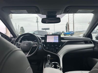 2021 Toyota Camry Hybrid XLE