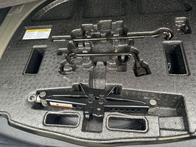 2021 Toyota Camry Hybrid XLE