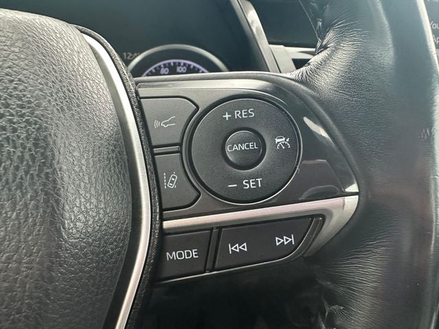 2021 Toyota Camry Hybrid XLE