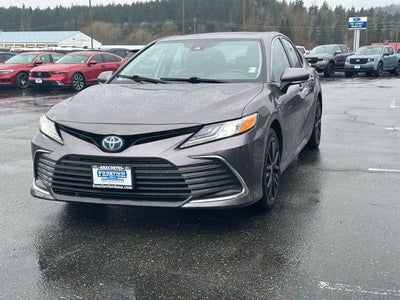 2021 Toyota Camry Hybrid XLE