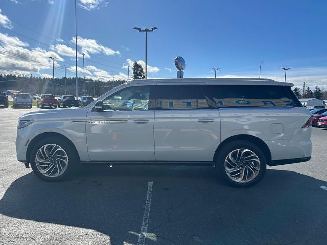 2025 Lincoln Navigator L Reserve