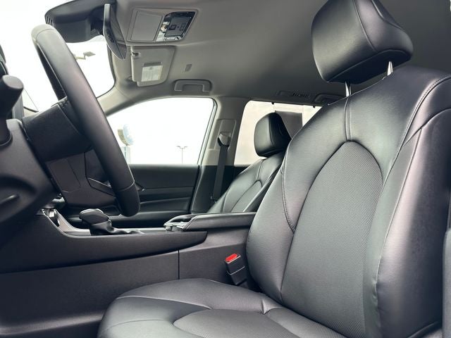 2024 Toyota Grand Highlander Base