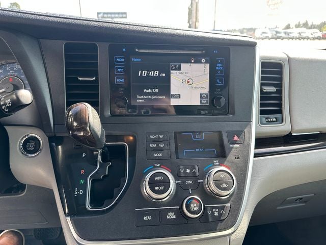 2017 Toyota Sienna XLE 7 Passenger