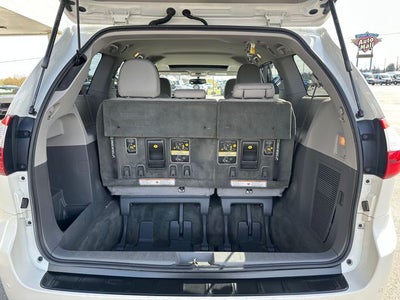 2017 Toyota Sienna XLE 7 Passenger