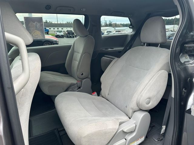 2020 Toyota Sienna L 7 Passenger