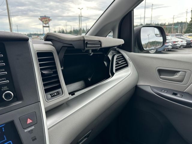 2020 Toyota Sienna L 7 Passenger