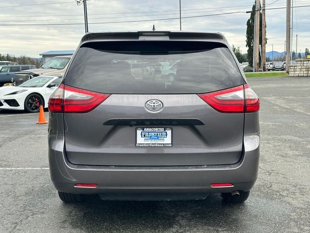 2020 Toyota Sienna L 7 Passenger