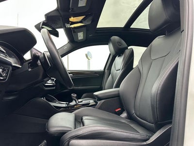 2025 BMW X4 xDrive30i