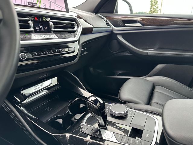 2025 BMW X4 xDrive30i
