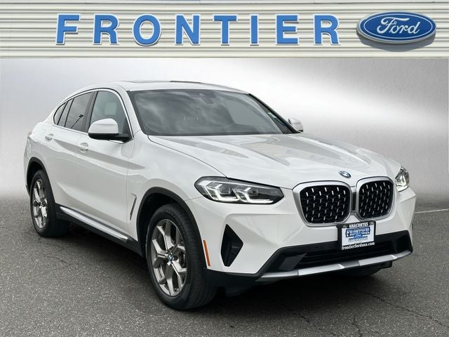 2025 BMW X4 xDrive30i