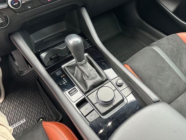 2025 Mazda Mazda3 2.5 Carbon Turbo
