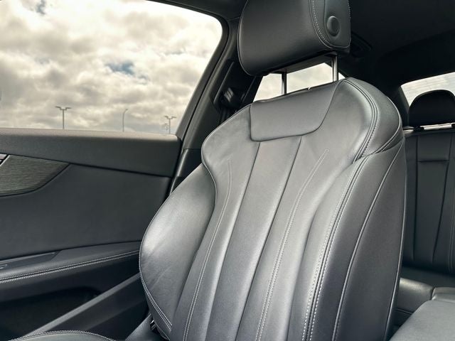 2023 Audi A4 45 S line Premium Plus quattro