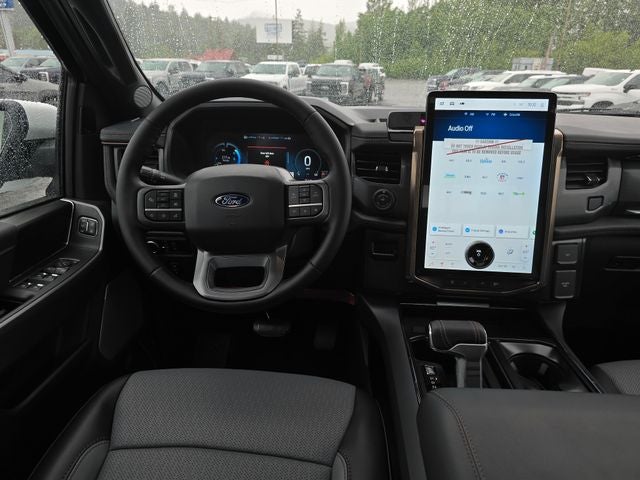 2025 Ford F-150 Lightning Lariat®