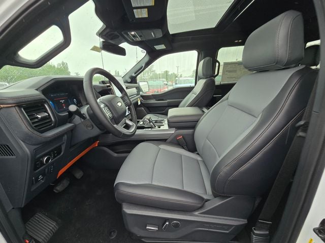 2025 Ford F-150 Lightning Lariat®