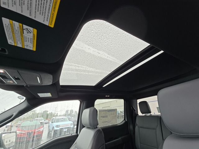 2025 Ford F-150 Lightning Lariat®