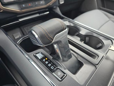 2025 Ford F-150 Lightning Lariat®