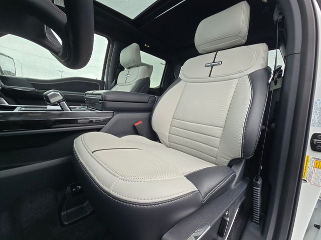 2025 Ford F-150 Lightning Platinum®