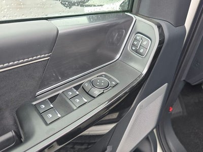 2025 Ford F-150 Lightning Platinum®